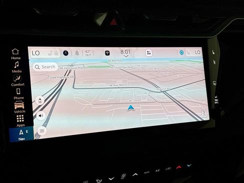 New 2026 Jeep Cherokee Overland w/ Trailer Tow Group image 16