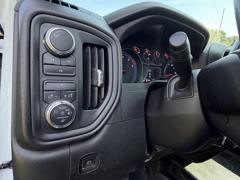 Used 2023 GMC Sierra 3500 Pro w/ Convenience Package AWD/4WD image 27