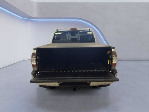 Used 2011 Toyota Tacoma 4x4 Double Cab w/ SR5 Pkg #2 image 12