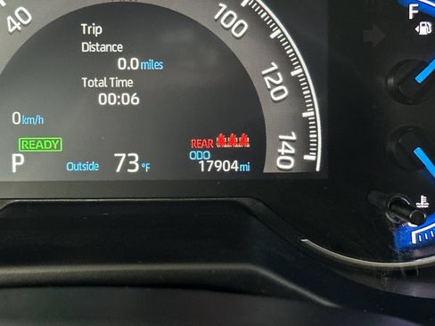 Used 2025 Toyota RAV4 LE AWD/4WD image 24