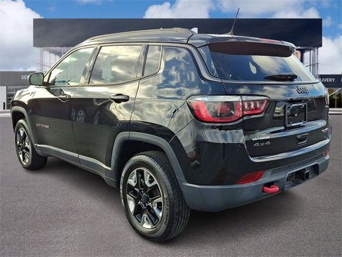 Used 2018 Jeep Compass Trailhawk w/ Cold Weather Group image 4