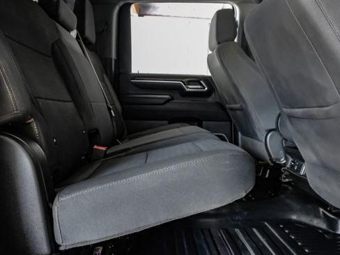 Used 2024 Chevrolet Silverado 3500 LT w/ Convenience Package image 36