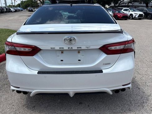 Used 2018 Toyota Camry XSE w/ Driver Assist Package FWD image 4