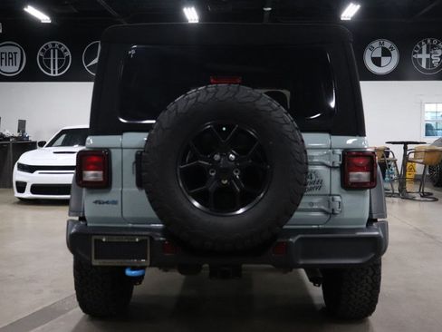Used 2024 Jeep Wrangler Unlimited AWD/4WD image 4