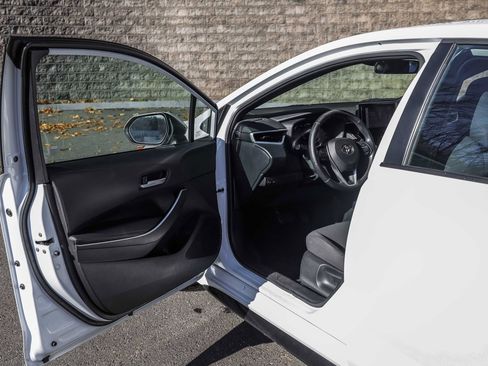 Certified 2023 Toyota Corolla SE image 23