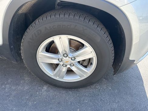 Used 2020 Chevrolet Trax LS w/ Tint and Cruise Package image 5