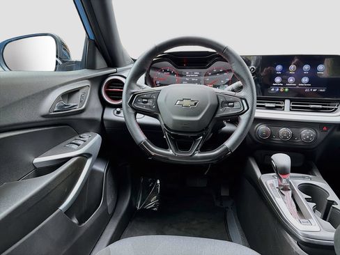 Used 2024 Chevrolet Trax RS w/ Driver Confidence Package FWD image 22