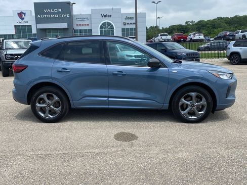 Used 2024 Ford Escape ST-Line w/ Tech Pack #1 AWD/4WD image 7