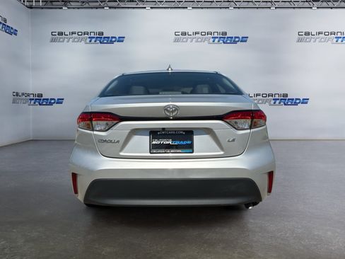 Used 2025 Toyota Corolla LE FWD image 6
