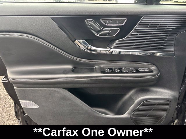 Used 2021 Lincoln Corsair AWD w/ Premium Package image 13