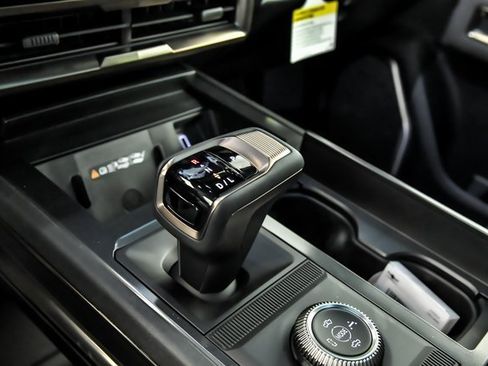 New 2025 GMC Hummer EV 2X w/ LPO, Sport Package image 15