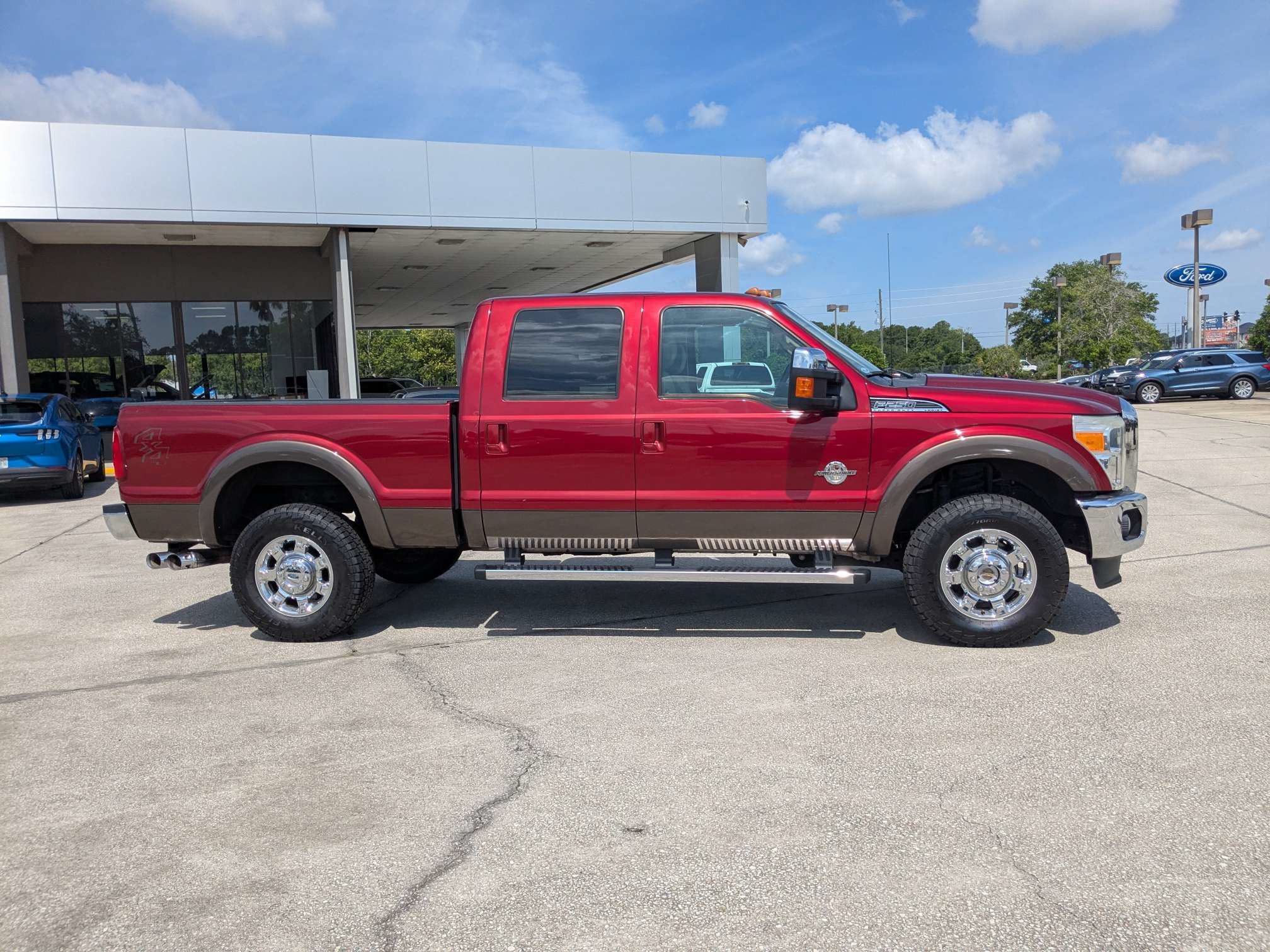 Used 2016 Ford F250 Lariat w/ Lariat Ultimate Package AWD/4WD image 3