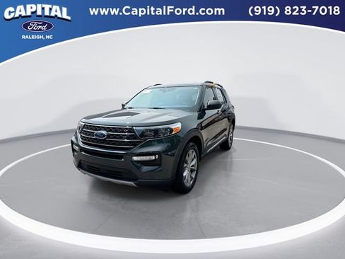 Certified 2023 Ford Explorer XLT w/ Equipment Group 202A AWD/4WD image 4