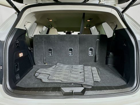 Used 2024 Subaru Ascent Premium w/ Convenience Package image 29