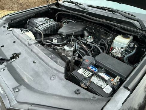 Used 2010 Toyota 4Runner SR5 image 26