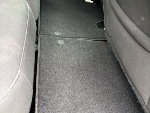 Used 2018 Chrysler Pacifica Touring Plus w/ Tire & Wheel Group image 20