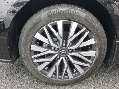 Used 2024 Nissan Altima 2.5 SV w/ SV Premium Package image 8