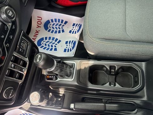 Used 2025 Jeep Wrangler Unlimited Sahara w/ Safety Group image 32