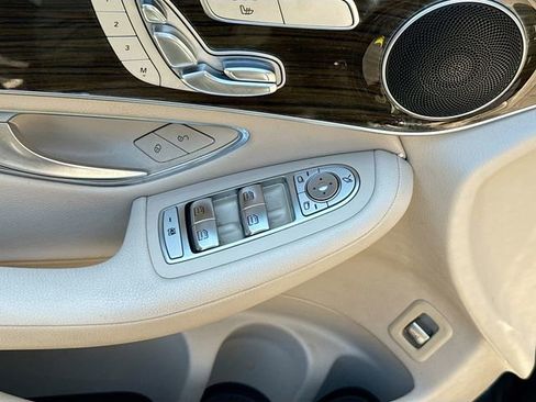 Used 2018 Mercedes-Benz GLC 300 image 17