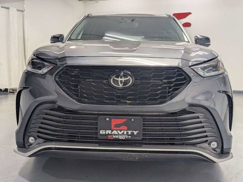 Used 2025 Toyota Highlander XSE image 27