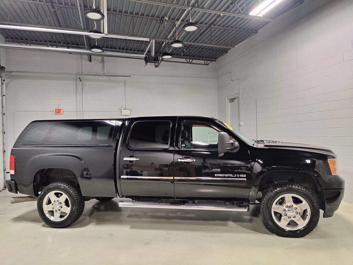 Used 2011 GMC Sierra 2500 Denali AWD/4WD image 6
