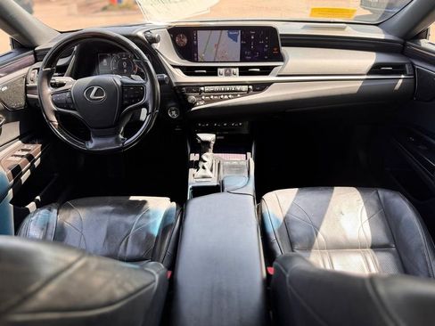 Used 2019 Lexus ES 350 Ultra Luxury FWD image 12