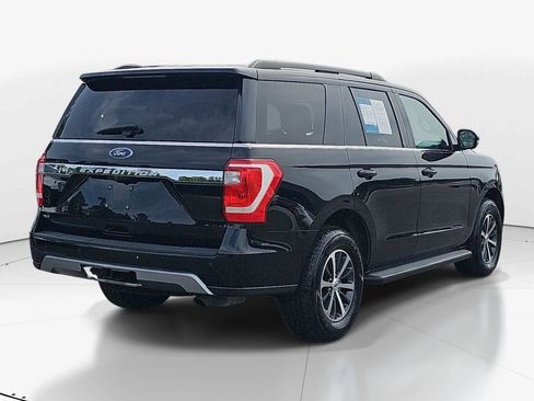 Used 2018 Ford Expedition XLT w/ Equipment Group 201A AWD/4WD image 6