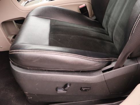 Used 2017 Dodge Grand Caravan SXT image 29