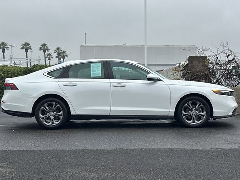 Used 2023 Honda Accord EX image 3
