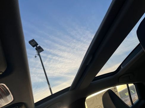 New 2026 Toyota Prius Hybrid XSE image 21