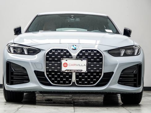 Used 2025 BMW 430i xDrive w/ M Sport Package AWD/4WD image 8