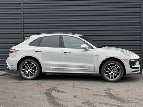 New 2026 Porsche Macan image 8