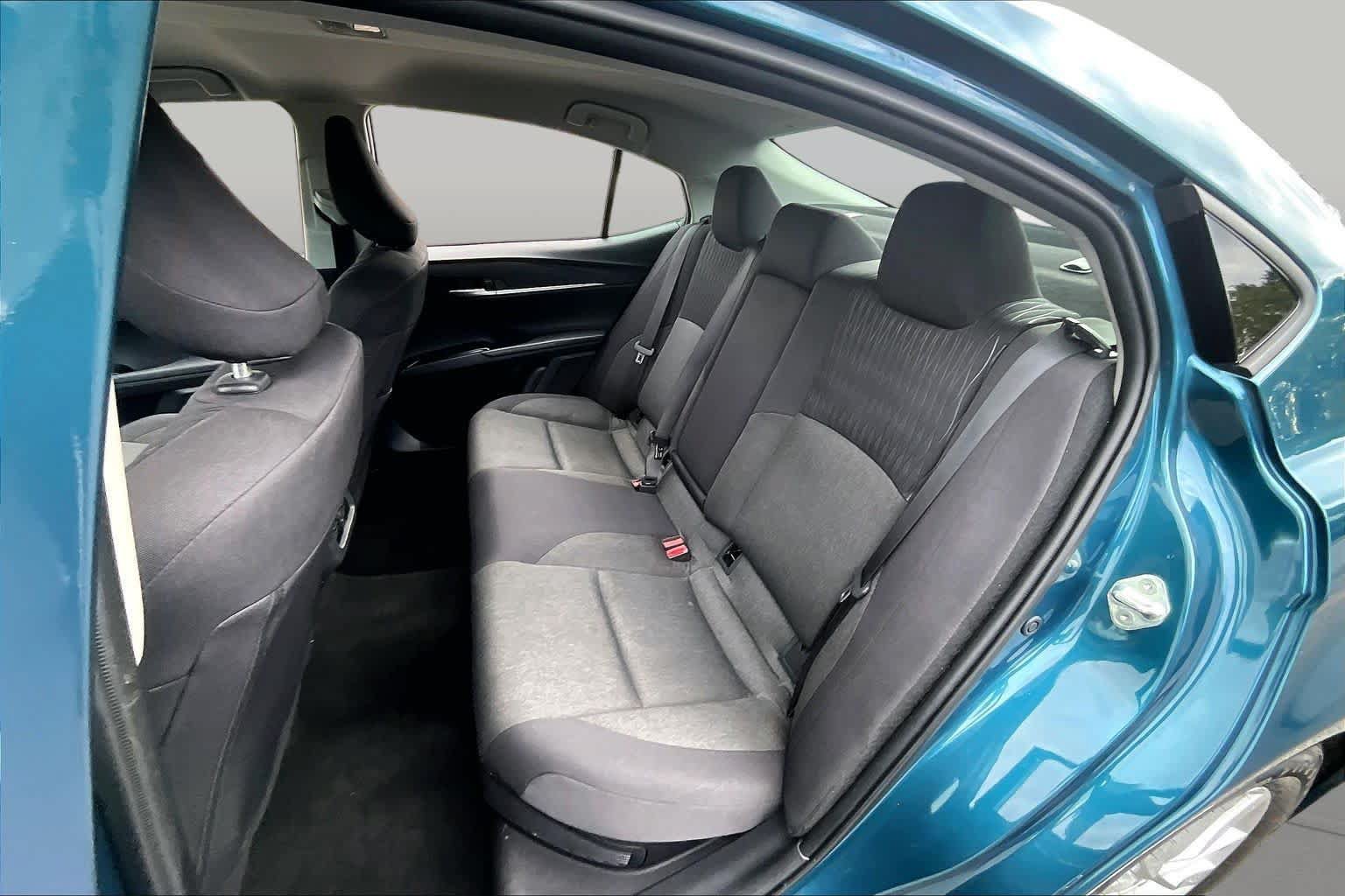 Used 2025 Toyota Camry LE FWD image 18