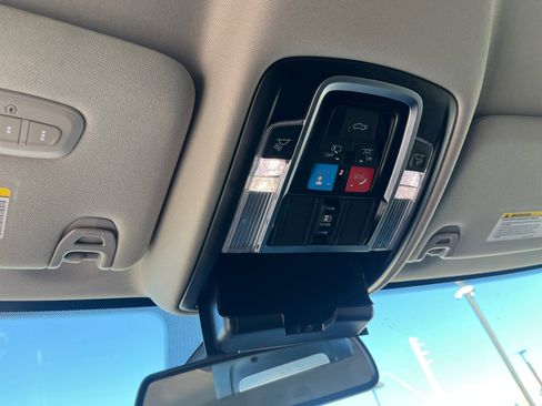 Used 2024 RAM 3500 Laramie image 33