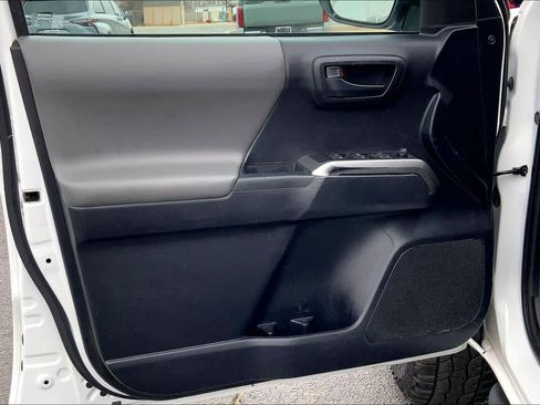 Used 2020 Toyota Tacoma SR5 w/ Blackout Package image 21