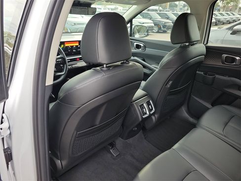 New 2026 Kia Sorento S image 16