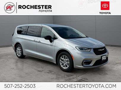 Used 2024 Chrysler Pacifica Touring-L