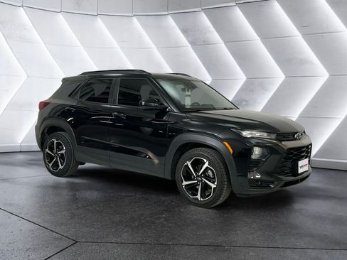 Used 2022 Chevrolet TrailBlazer RS FWD image 1
