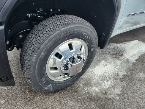 New 2026 GMC Sierra 3500 SLT AWD/4WD image 22