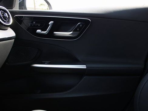 New 2025 Mercedes-Benz C 300 4MATIC Sedan image 30
