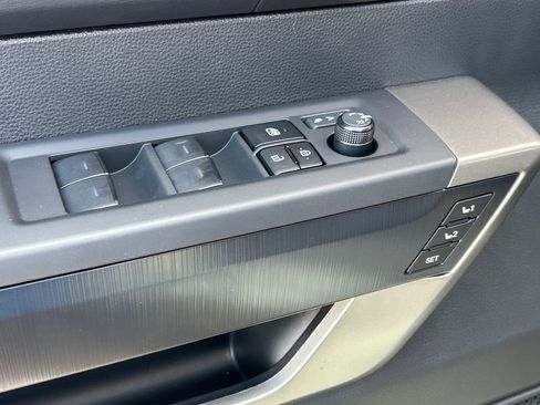 New 2026 Toyota Tundra Platinum AWD/4WD image 8