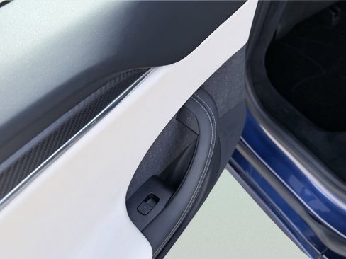 Used 2021 Tesla Model S Plaid image 26