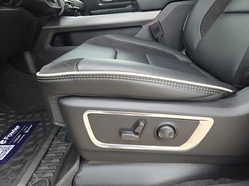 New 2026 RAM 1500 Laramie w/ Laramie Southwest Edition AWD/4WD image 18