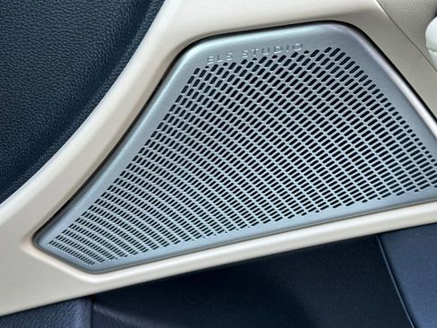 Certified 2025 Acura TLX w/ Technology Package image 22