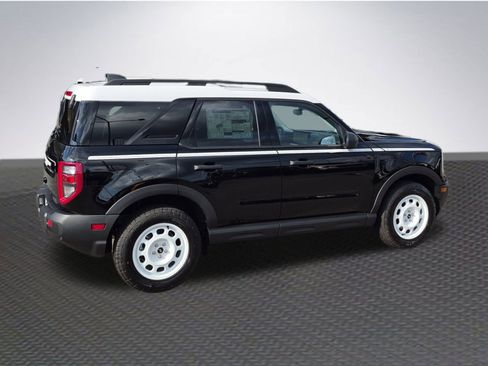 New 2025 Ford Bronco Sport Heritage w/ Convenience Package image 4