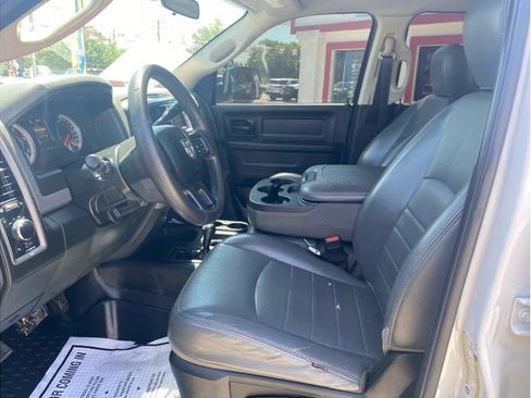 Used 2018 RAM 2500 Tradesman w/ Chrome Appearance Group AWD/4WD image 14