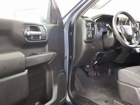 Used 2020 Chevrolet Silverado 1500 Custom w/ Custom Value Package image 14
