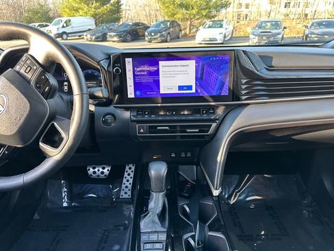 Used 2025 Toyota Camry XSE FWD image 22