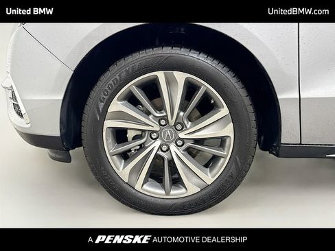 Used 2017 Acura MDX SH-AWD w/ Technology Package image 2