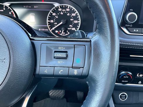 Certified 2023 Nissan Rogue SV w/ SV Premium B Package FWD image 23